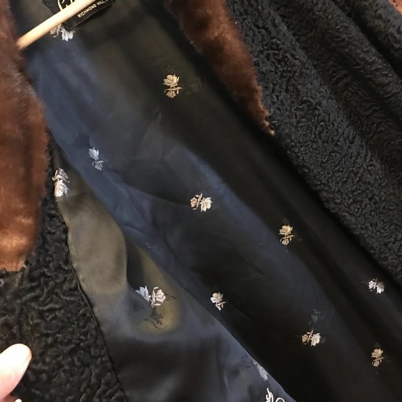 Vintage - Black Mongolian Lamb with Mink Collar - Picture 4 of 6